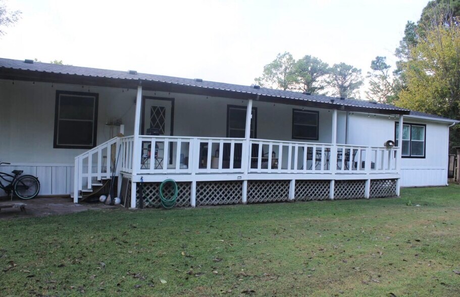 Building Photo - 19130 FM 2100 Rd