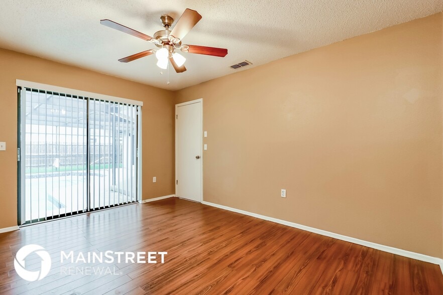 Building Photo - 8373 Camphor Dr