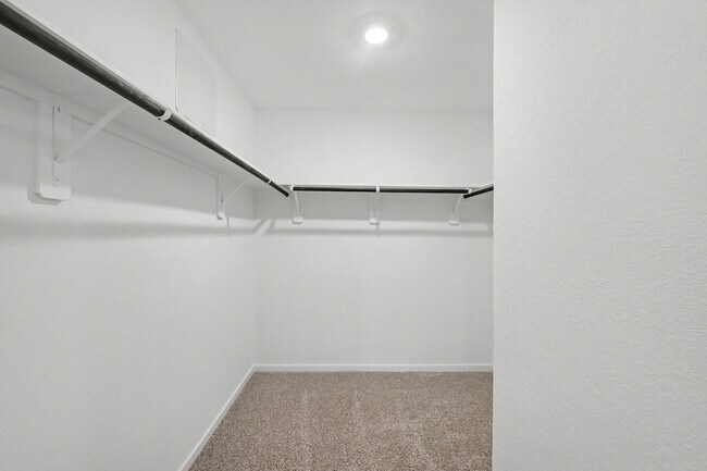 Building Photo - 40839 Hawthorne Glades St