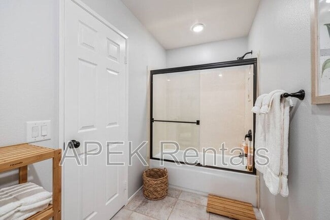 Building Photo - 79150 Ocotillo Dr