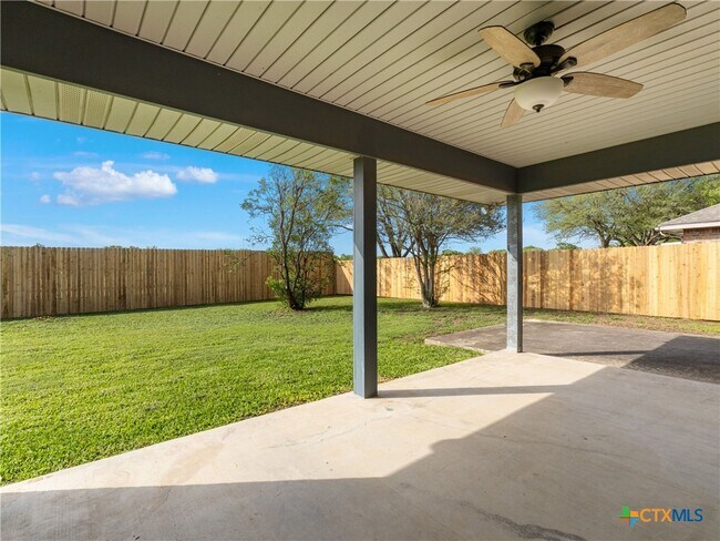 Building Photo - 1625 Sunnybrook Dr
