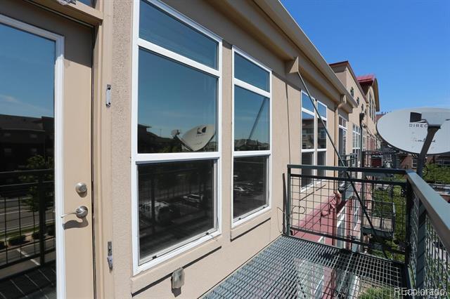 Building Photo - 10176 Park Meadows Dr