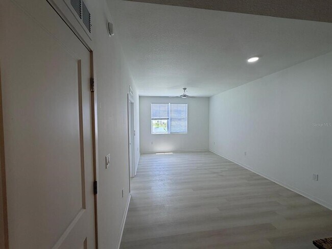 Building Photo - 5563 Millennia Park Dr