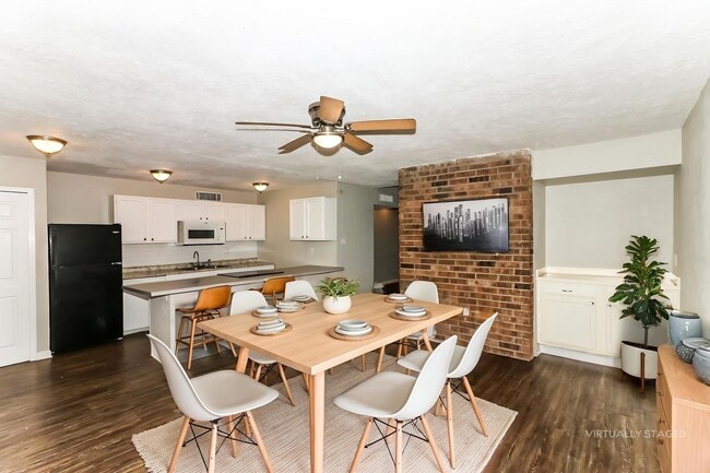 Building Photo - 6914 Pickett Dr