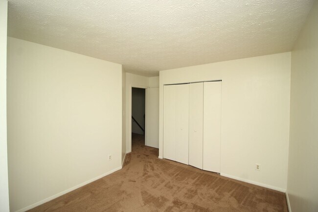 Building Photo - Very Nice Nottingham 3bd/2.5ba Townhouse w/ CAC & W/D--Available 8/14