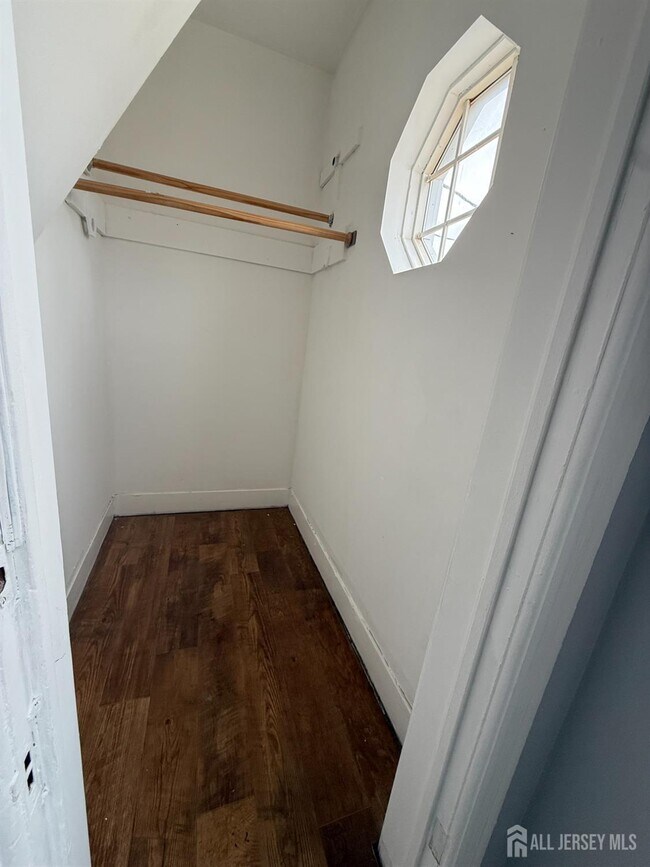 Building Photo - 80 1st St