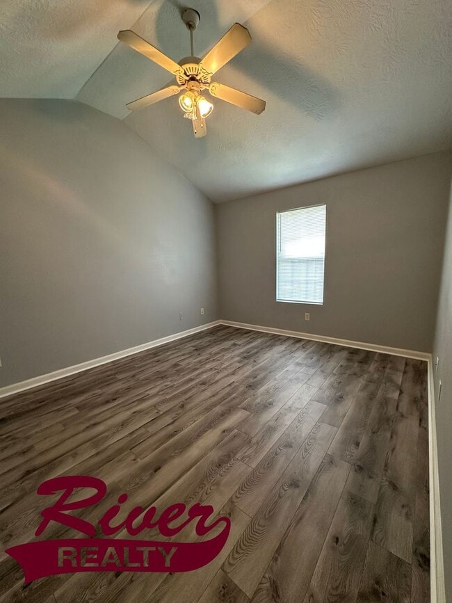 Building Photo - 2025 Buckhaven Way