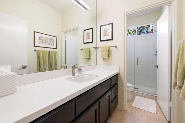 Building Photo - 49105 Casa Del Rio