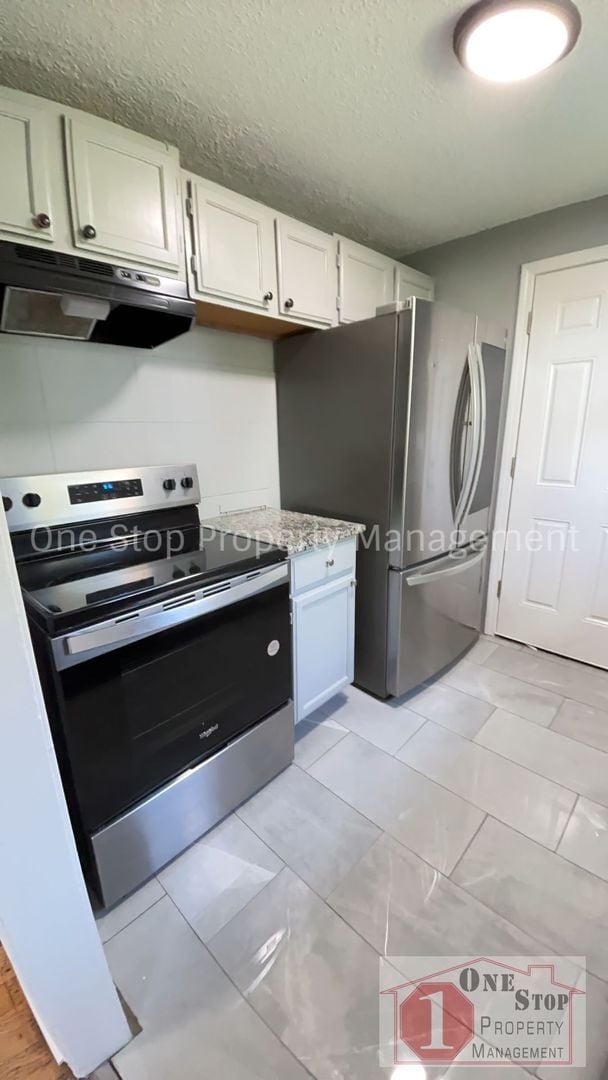 Building Photo - Beautiful 3 Bedroom 2 Bathroom in Kansas City