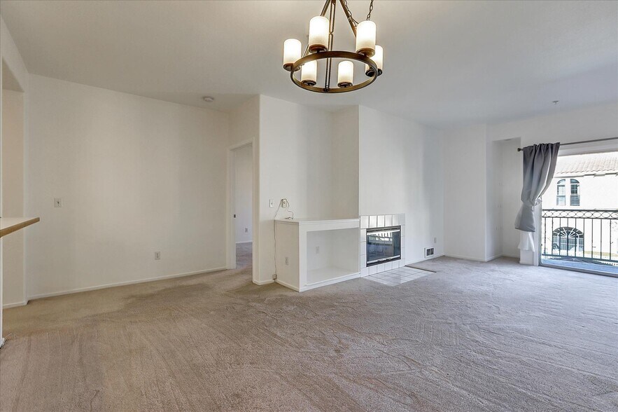 Building Photo - 952 S 11th St