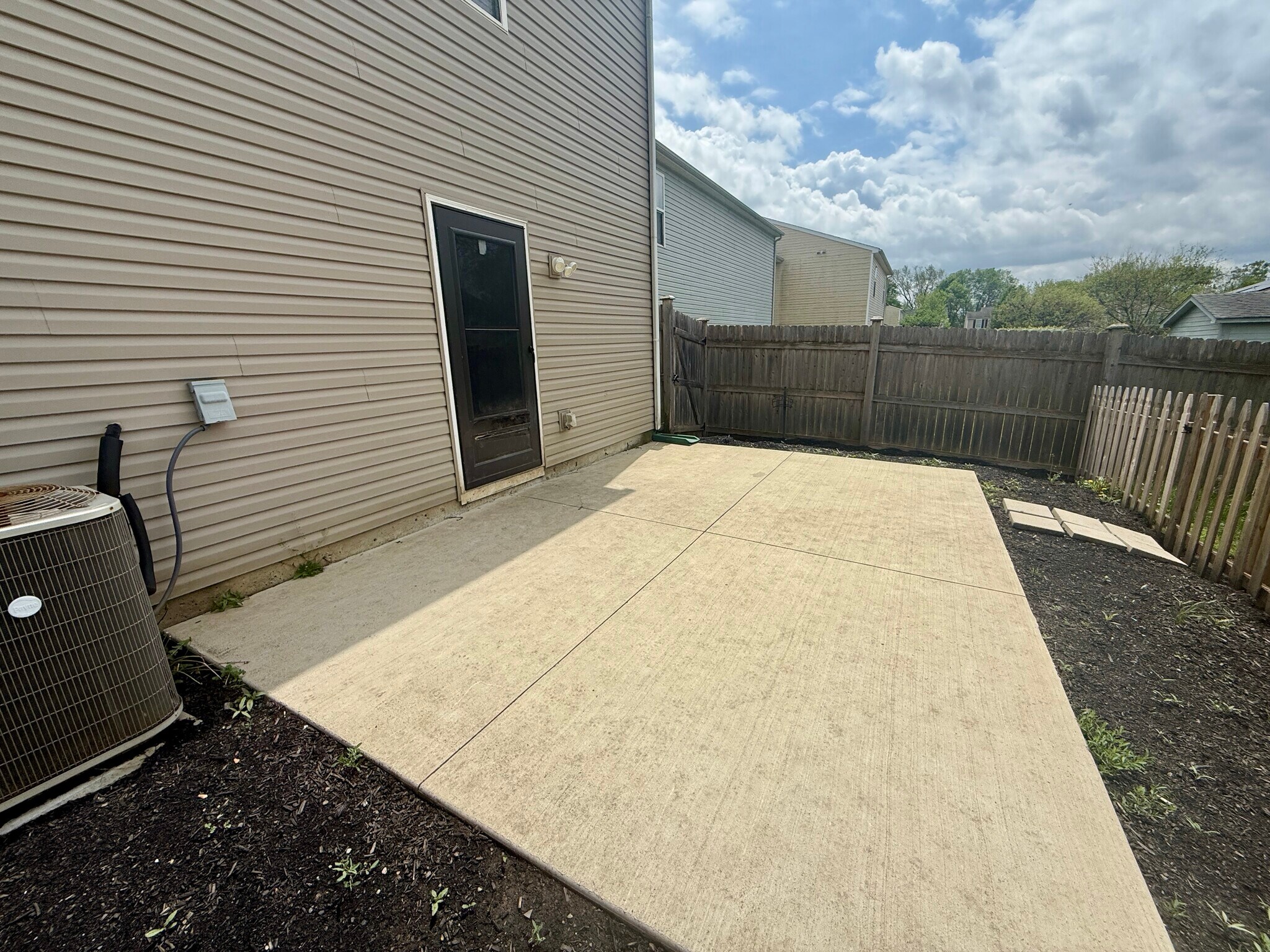 Building Photo - 4681 Grandover Dr