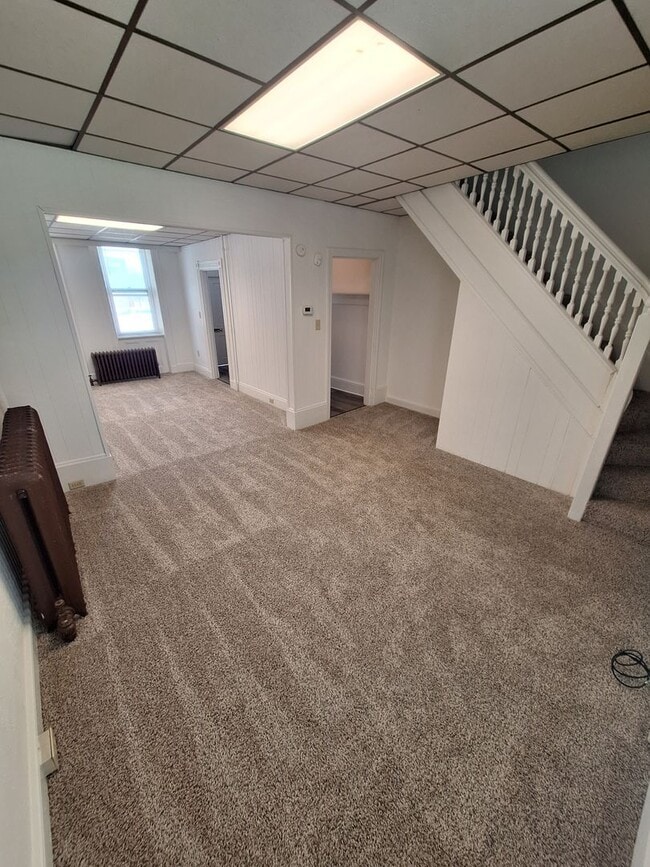 Building Photo - Two Bedroom House, Downtown Area
