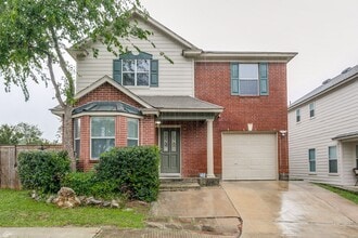 Building Photo - BEAUTIFUL 4-BEDROOM HOME NEAR UTSA