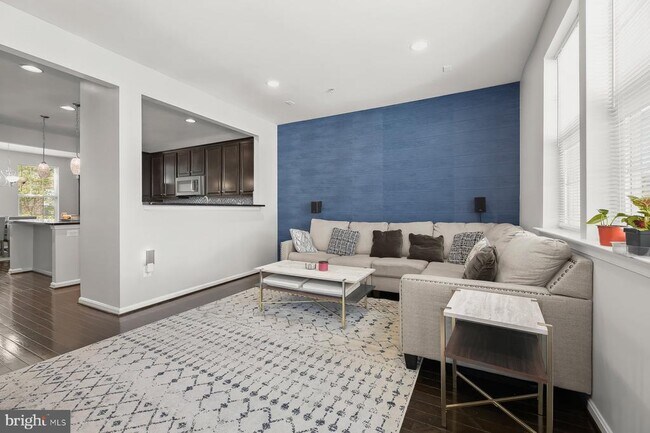 Building Photo - 9364 Paragon Way