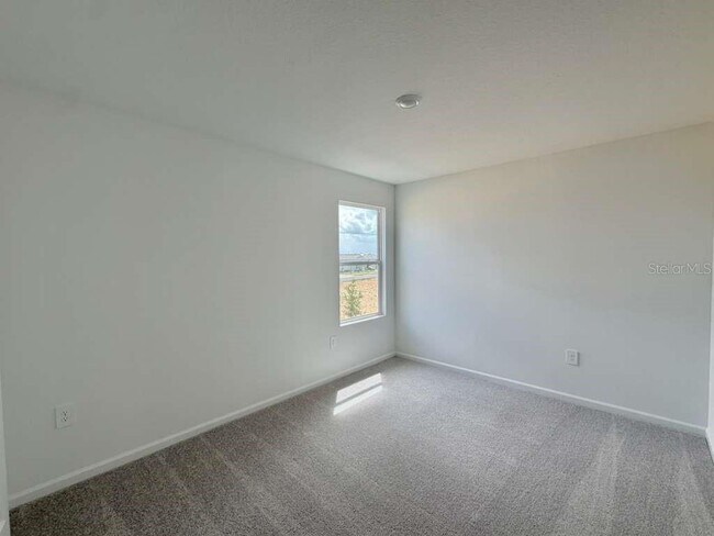 Building Photo - 3354 Alexander Dr