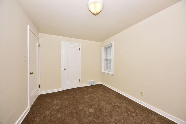 Building Photo - 3806 N 52nd St
