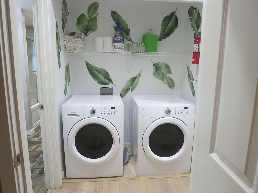 Building Photo - 3500 E Lake Sammamish Pkwy SE