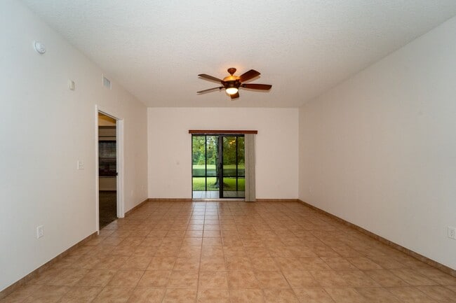 Building Photo - Belle Haven 2-Bedroom Condo with Pond View and Garage