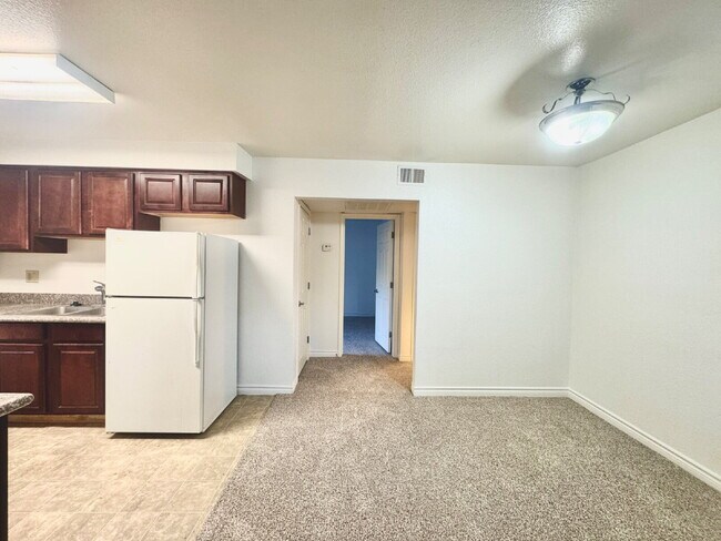 Building Photo - Las Vegas Guard-Gated Condo for Rent | Bella Vita Community | 1 Bedroom Upstairs Unit