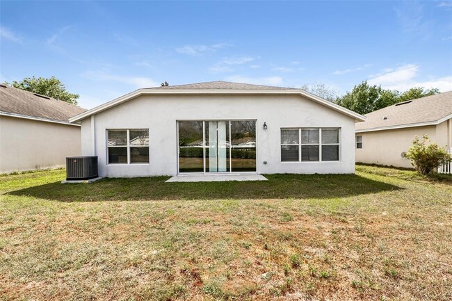 Building Photo - 654 White Flower Way