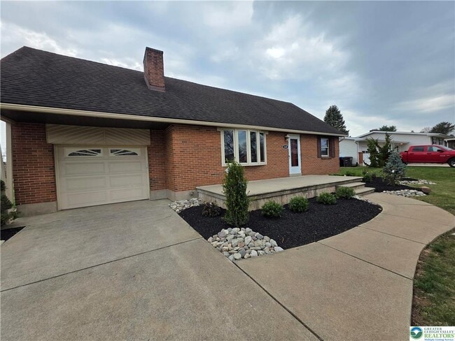 Building Photo - 1645 Mark Twain Cir