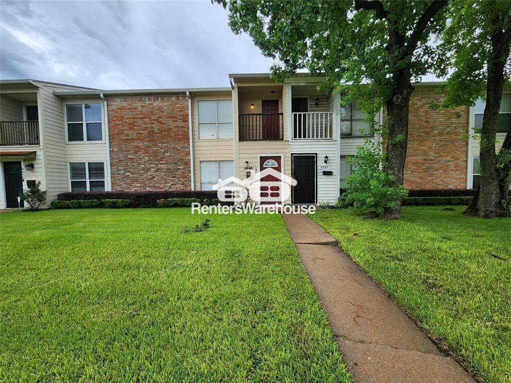 Building Photo - 8848 Kempwood Dr