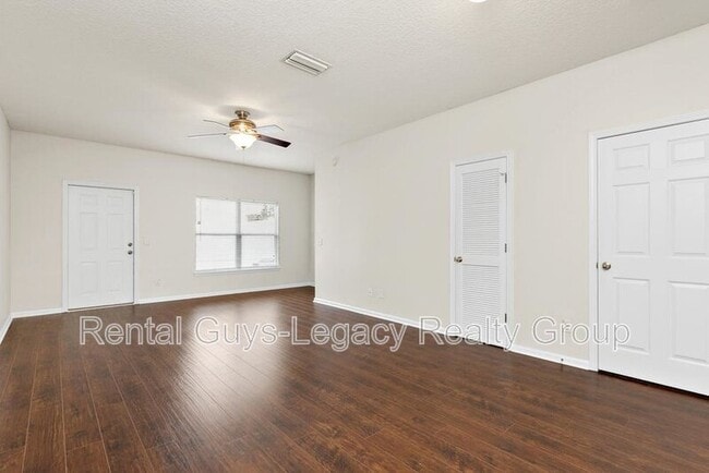 Building Photo - 300 Southern Branch Ln