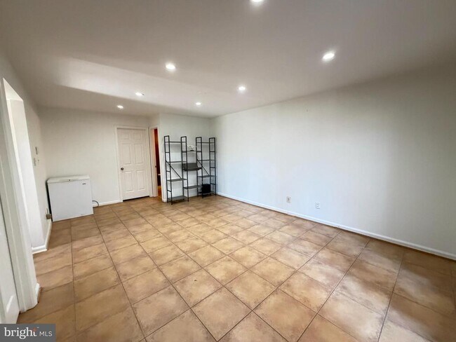 Building Photo - 4165 Churchman Way