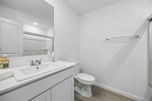 Building Photo - 3012 Tooley Dr