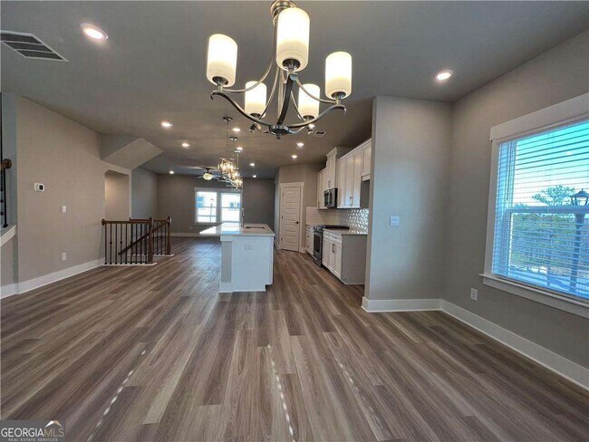 Building Photo - 1061 Knoxboro Ln