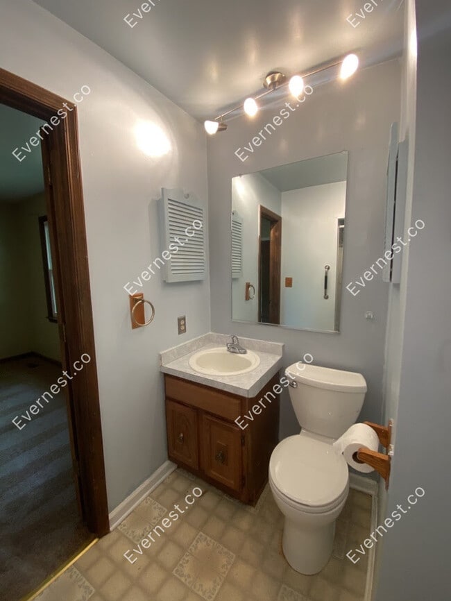 Building Photo - 13408 Wilderness Park Dr