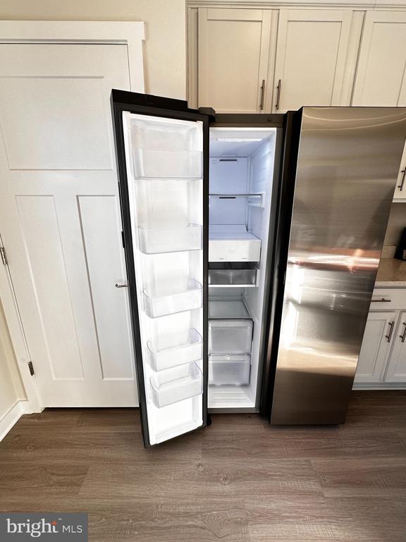 Building Photo - 30 Trotting Rd