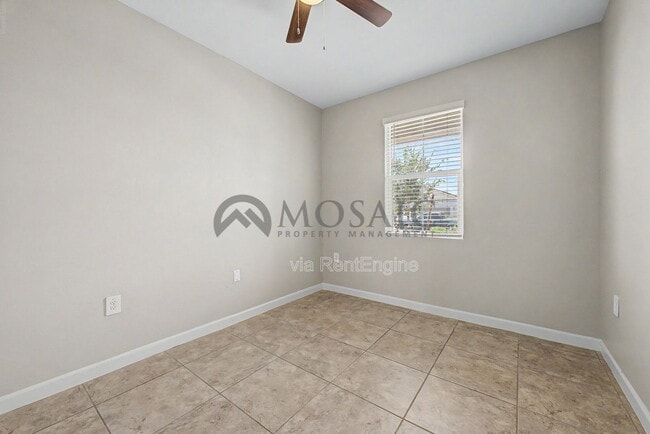 Building Photo - 10617 S 54th Ln