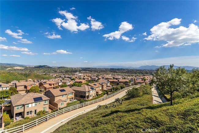 Building Photo - 28629 Farrier Dr