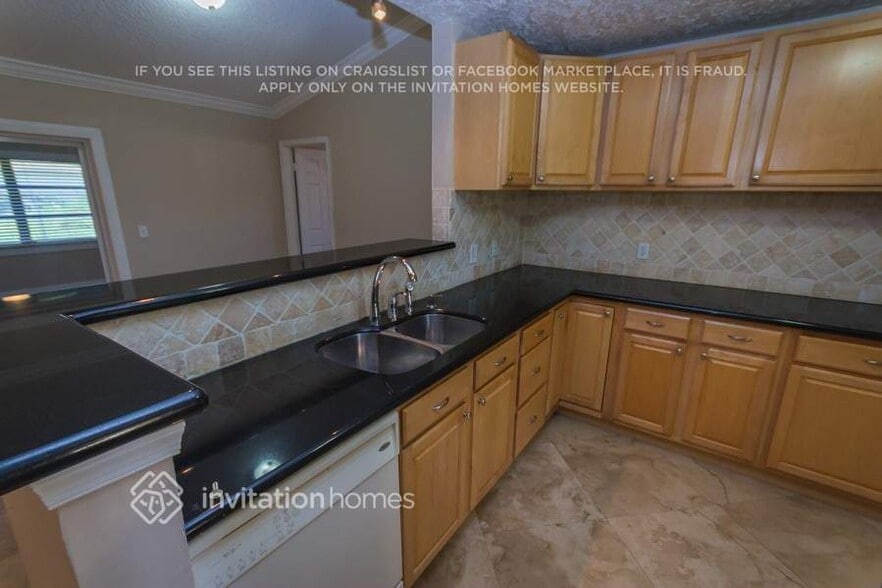 Building Photo - 19745 Colorado Cir