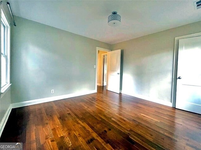 Building Photo - 1449 Lynford Dr SW