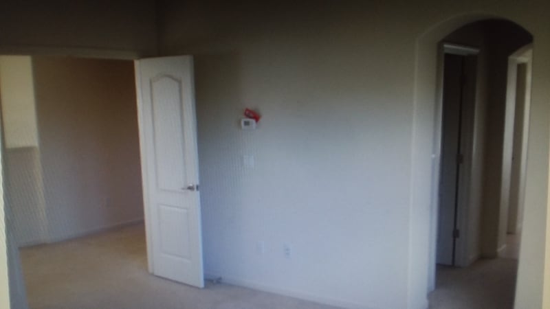 Building Photo - 911 Larch Dr