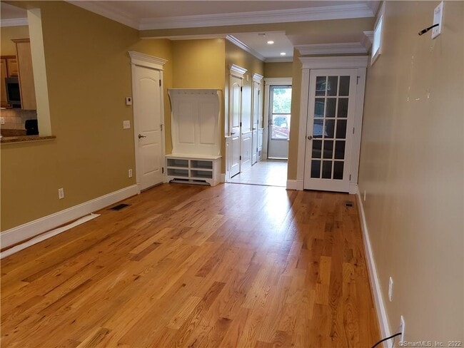 Building Photo - 38 Smith Ave