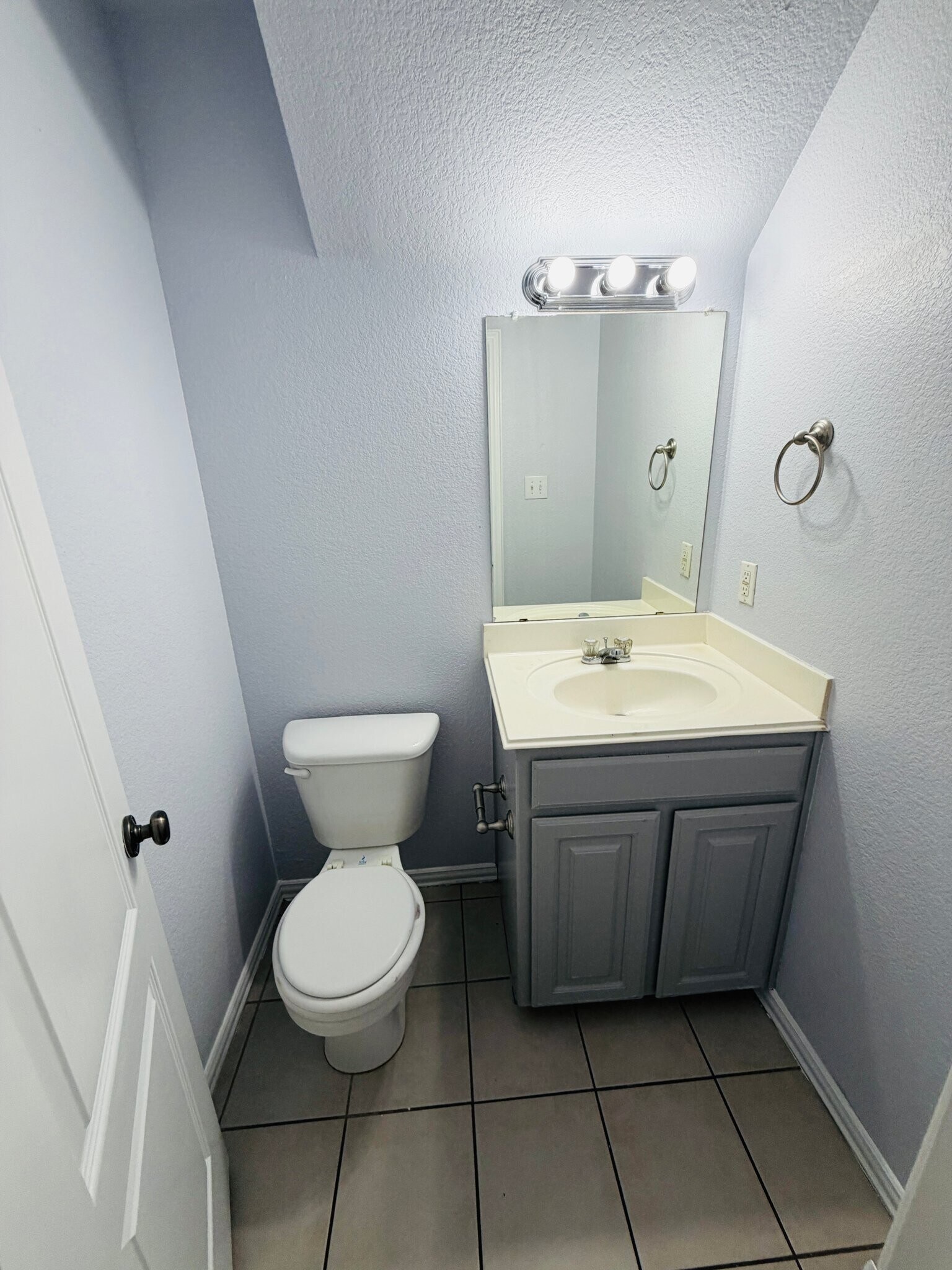 Building Photo - 5713 Swords Dr