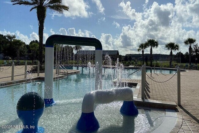 Building Photo - 950 Wynfield Cir