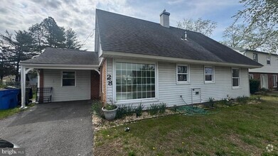 Building Photo - 28 Blackwell Ln