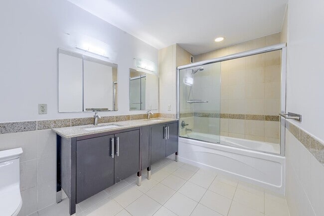 Building Photo - 20 Newport Pkwy