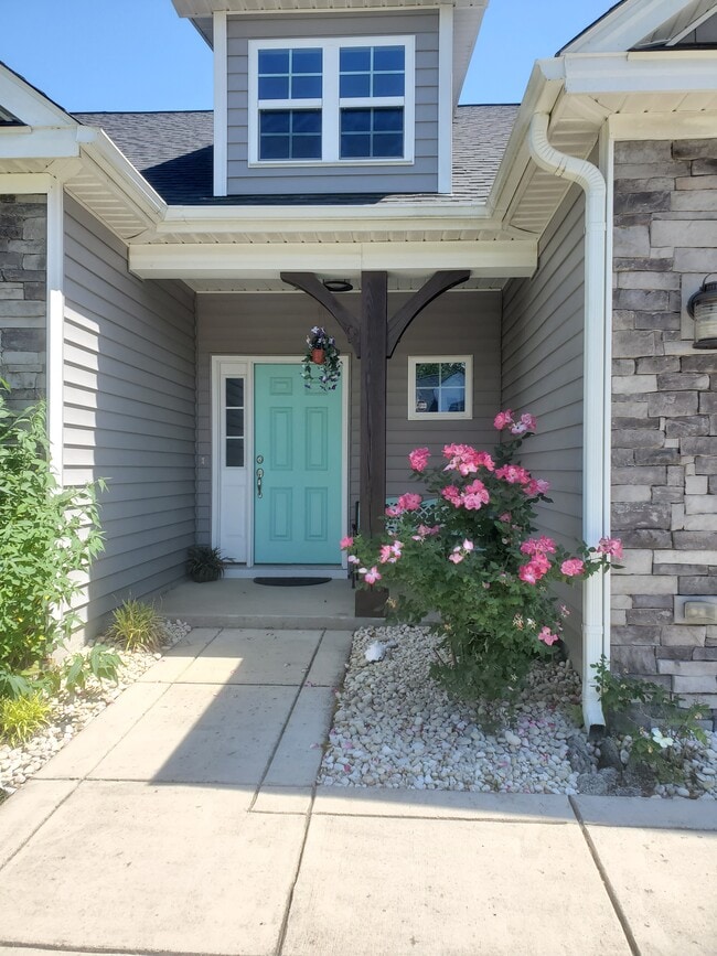 Primary Photo - 148 Poplar Branch Way