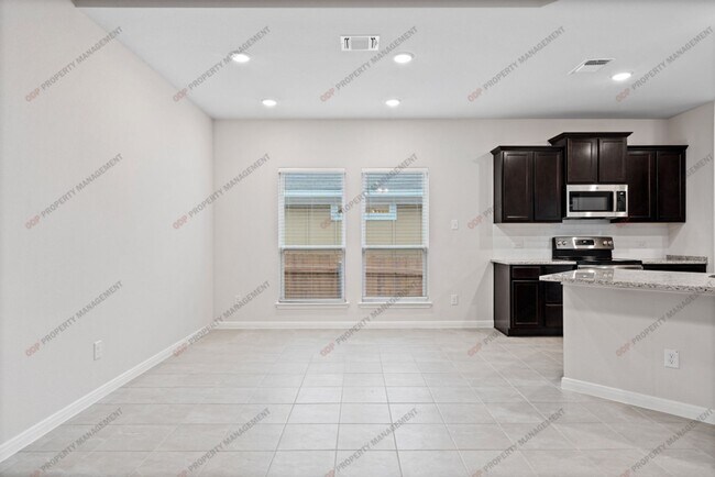 Building Photo - Spacious 4-Bedroom Home – Troy ISD! $500 o...