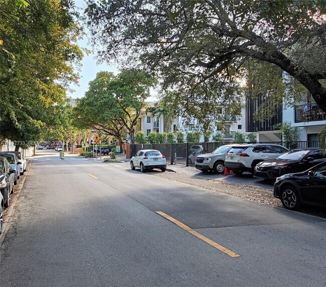 Building Photo - 3200 Mary St