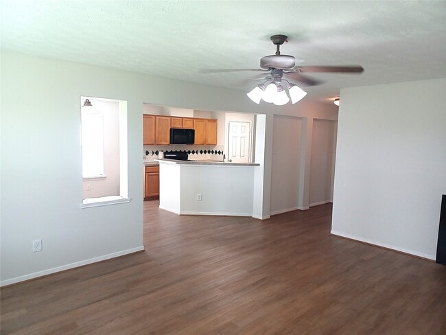 Building Photo - 13414 Beechglen Ln