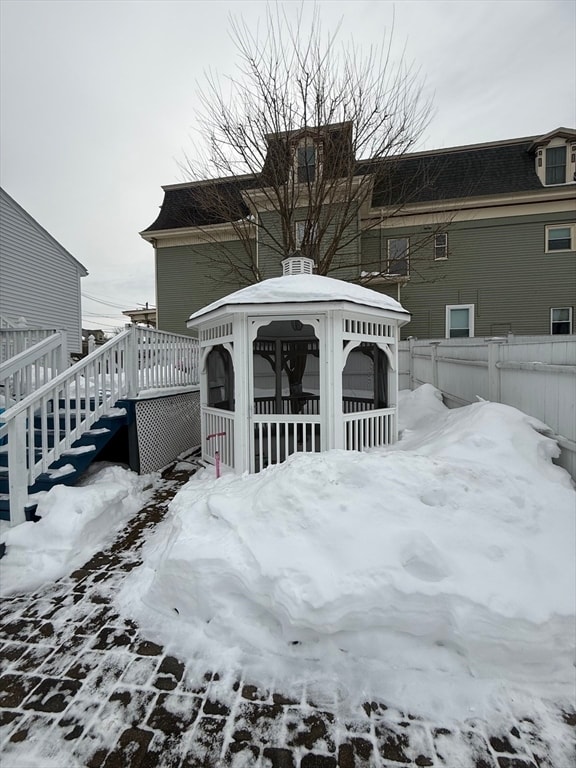 Building Photo - 122 Central St