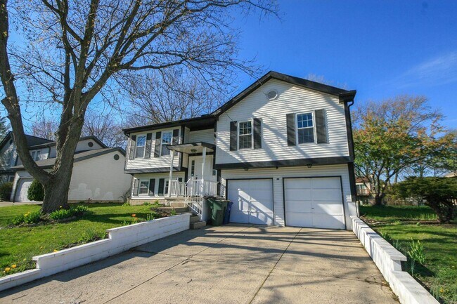 Building Photo - 1080 Arapaho Ave