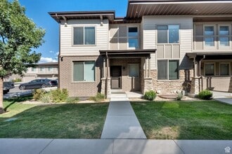 Building Photo - 12706 Roll Save Ln