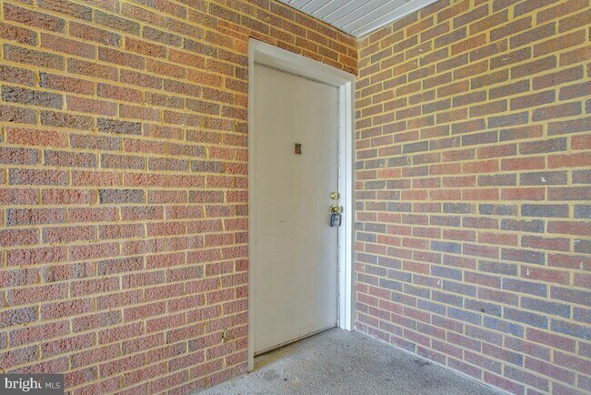 Building Photo - 2574 Riva Rd